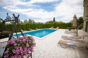 Villa Kontrada